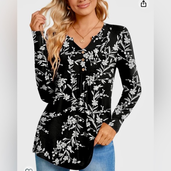 Pretty black&white floral tunic! Floral top-very good condition-flatteri… - Picture 4 of 5